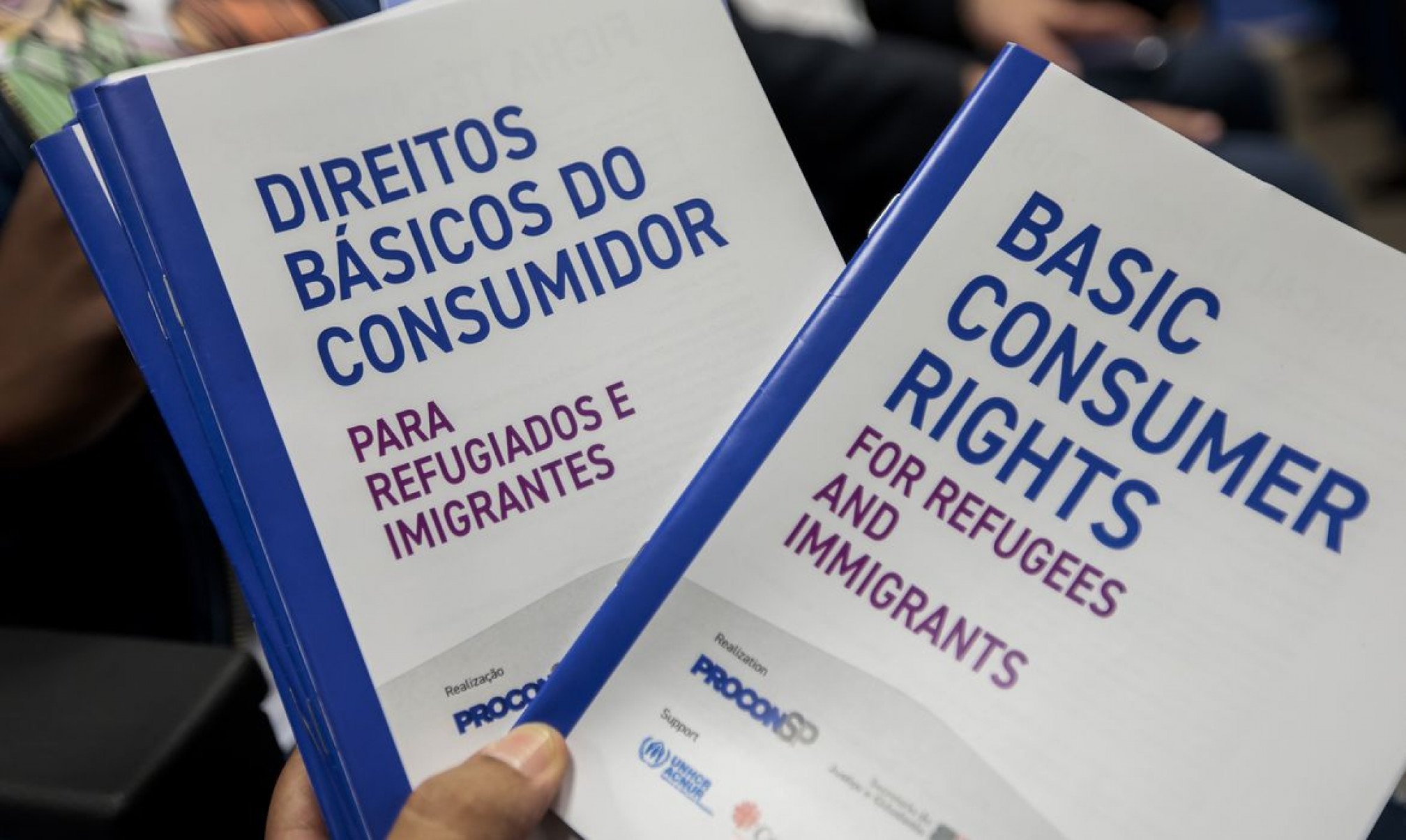 Procon lança cartilha sobre direitos do consumidor para refugiados