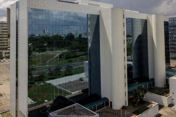 INSS estima iniciar ressarcimento de aposentados no dia 24 de julho