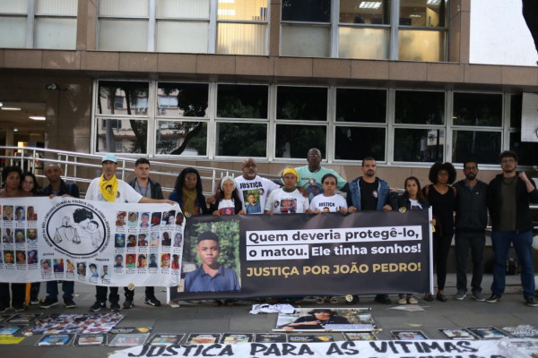 Policiais acusados da morte do menino João Pedro vão a júri popular
