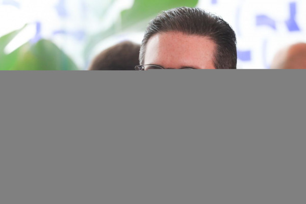 Motta pauta derrubar IOF; Senado vota aumentar número de deputados