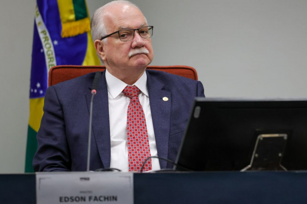 Fachin inicia voto sobre responsabilização de redes; placar está 7 a 1