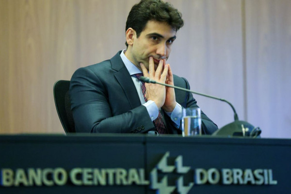 BC tem diversos caminhos para cumprir meta inflacionária, diz Galípolo