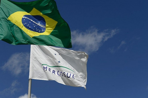 Presidentes vão flexibilizar tarifas comerciais do Mercosul
