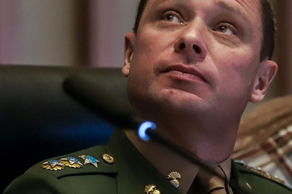Cid acusa defesa de Bolsonaro de abordar filha para saber de delação