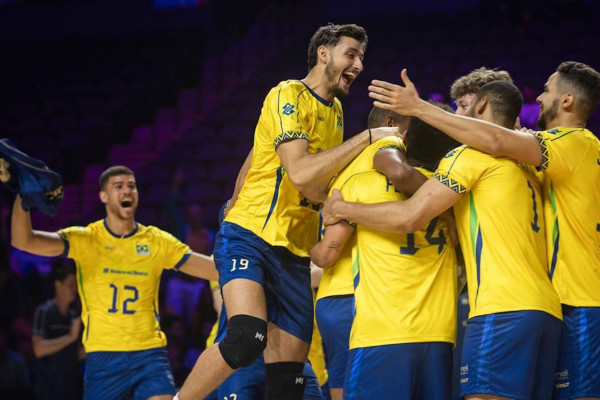 Seleção brasileira assume liderança da Liga das Nações de Vôlei