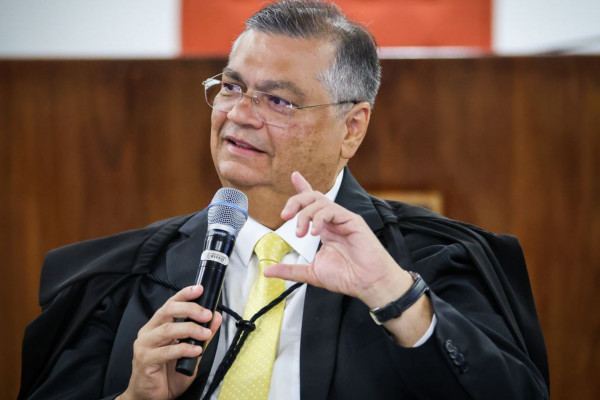 STF não atua por interesse do governo, diz Flávio Dino sobre emendas