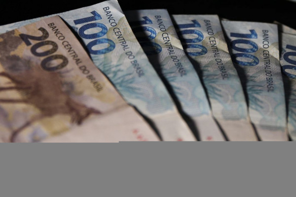 Dívida Pública sobe 0,71% em maio e aproxima-se de R$ 7,7 trilhões