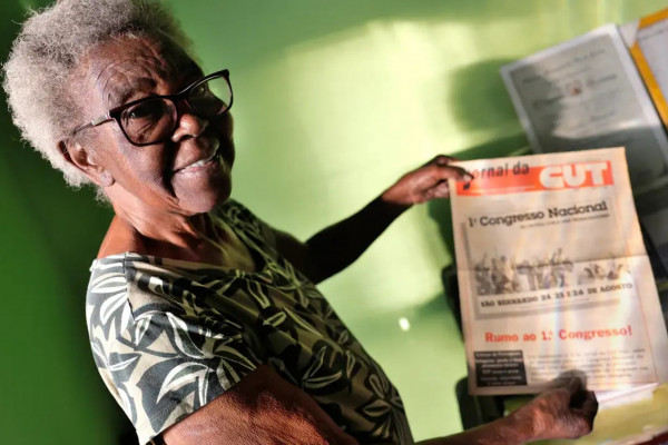 Dona Zica, 92 anos: da infância como doméstica à liderança sindical