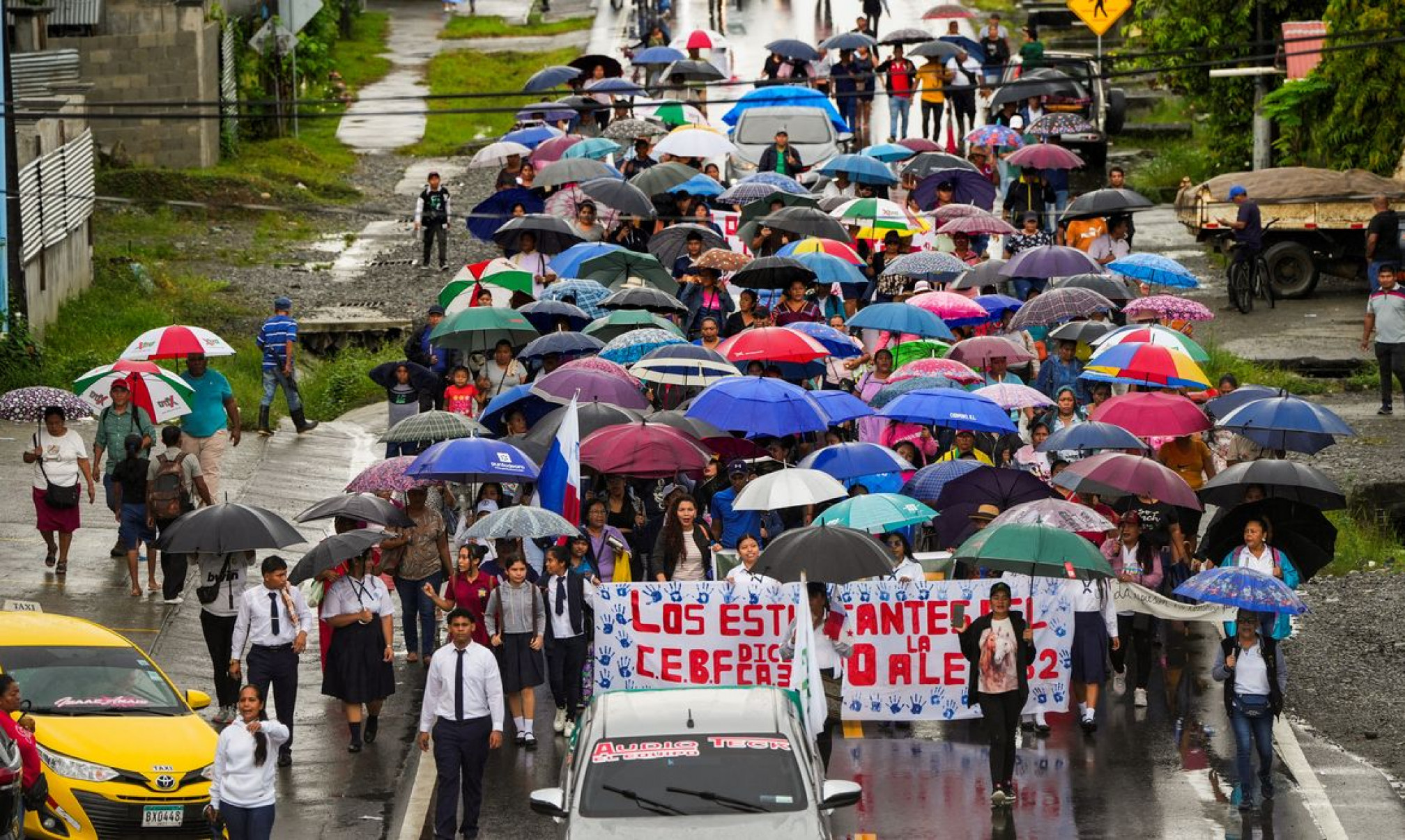 Revolta popular no Panamá detona repressão estatal com estado de sítio