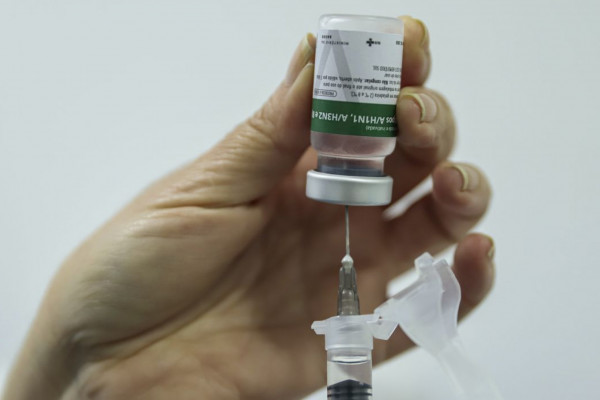Estado do Rio tem postos volantes para ampliar vacinação contra gripe