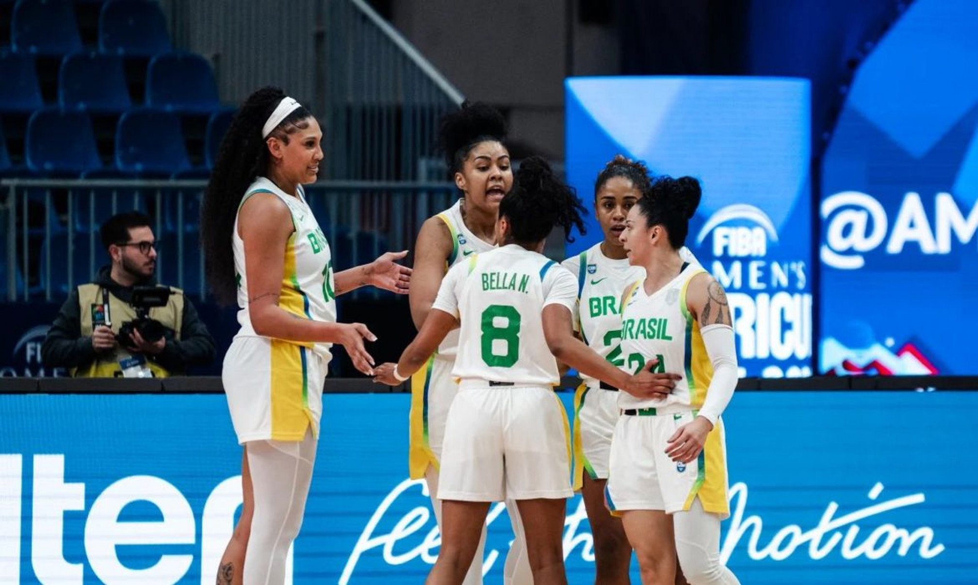 Brasil supera Canadá e vence a segunda na Americup feminina