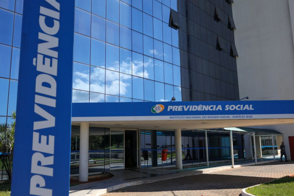 INSS: reembolso de desconto ilegal começa dia 24; saiba como aderir