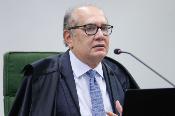 Para ministro do STF, Brasil vive capítulo de resistência democrática