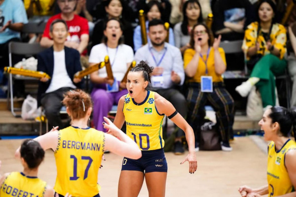 Liga das Nações de Vôlei: Brasil vence Polônia e assume vice-liderança