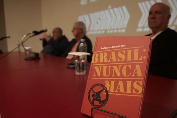 Livro Brasil: Nunca Mais completa 40 anos com edição especial