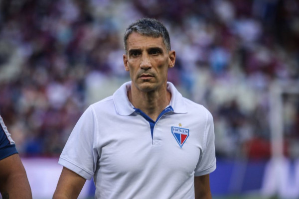 Fortaleza demite técnico Juan Pablo Vojvoda após 4 temporadas