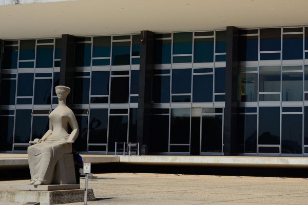 No STF, servidor diz que governo Bolsonaro tentou ligar Lula a facção