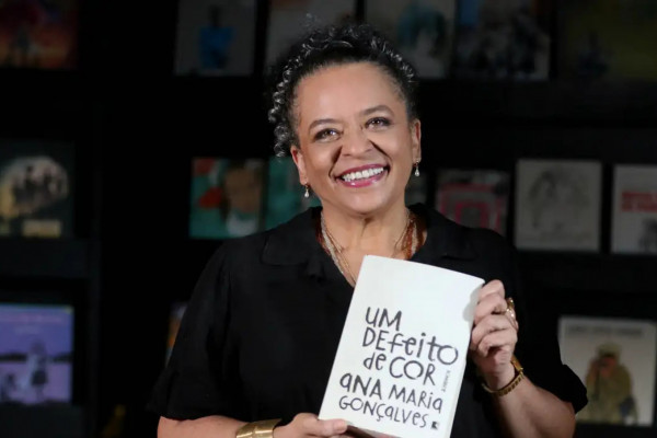 TV Brasil conversa com Ana Maria Gonçalves, nova imortal da ABL