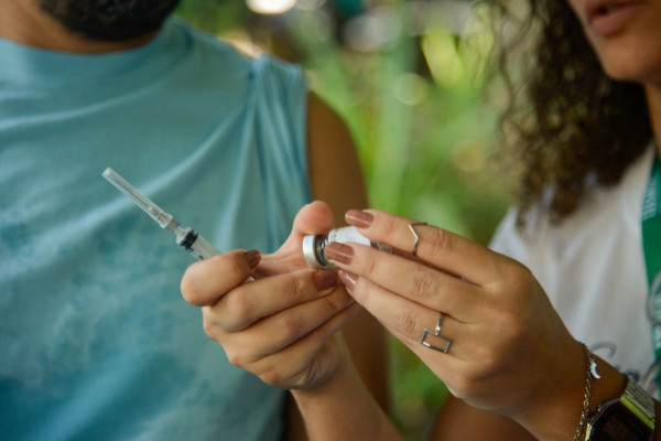 Casos de Síndrome Respiratória Aguda Grave caem na maior parte do país