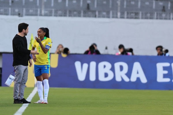 Conmebol libera aquecimento em campo na Copa América Feminina