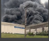 Incêndio atinge galpões comerciais em Barueri, na Grande São Paulo