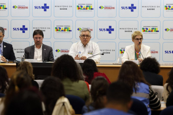 Agora Tem Especialistas lança edital nesta sexta com 1.778 vagas