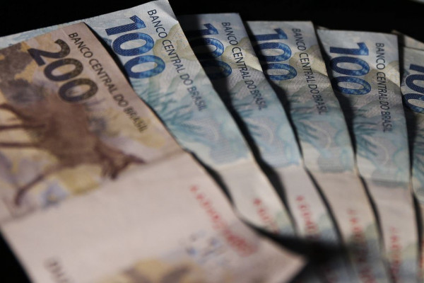 FGTS distribuirá quase R$ 13 bi do lucro de 2024