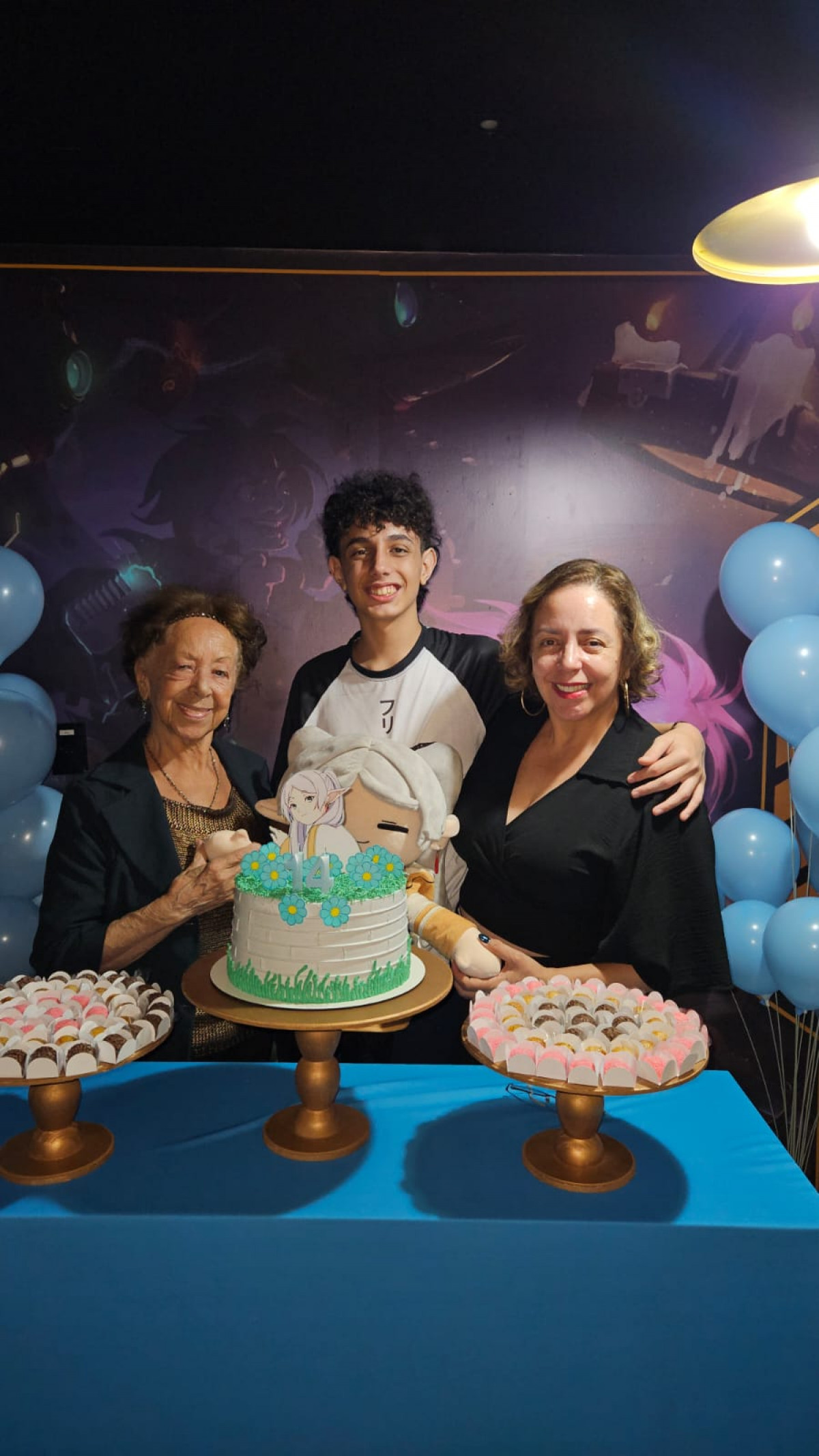  Luzia Pedrosa (avó), Victor Ribeiro Pedrosa e Heloisa Pedrosa