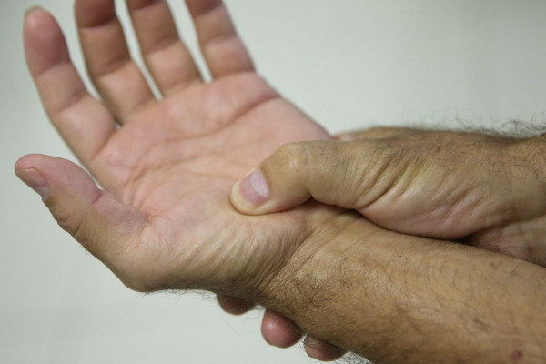 Lei define fibromialgia como deficiência em todo país a partir de 2026