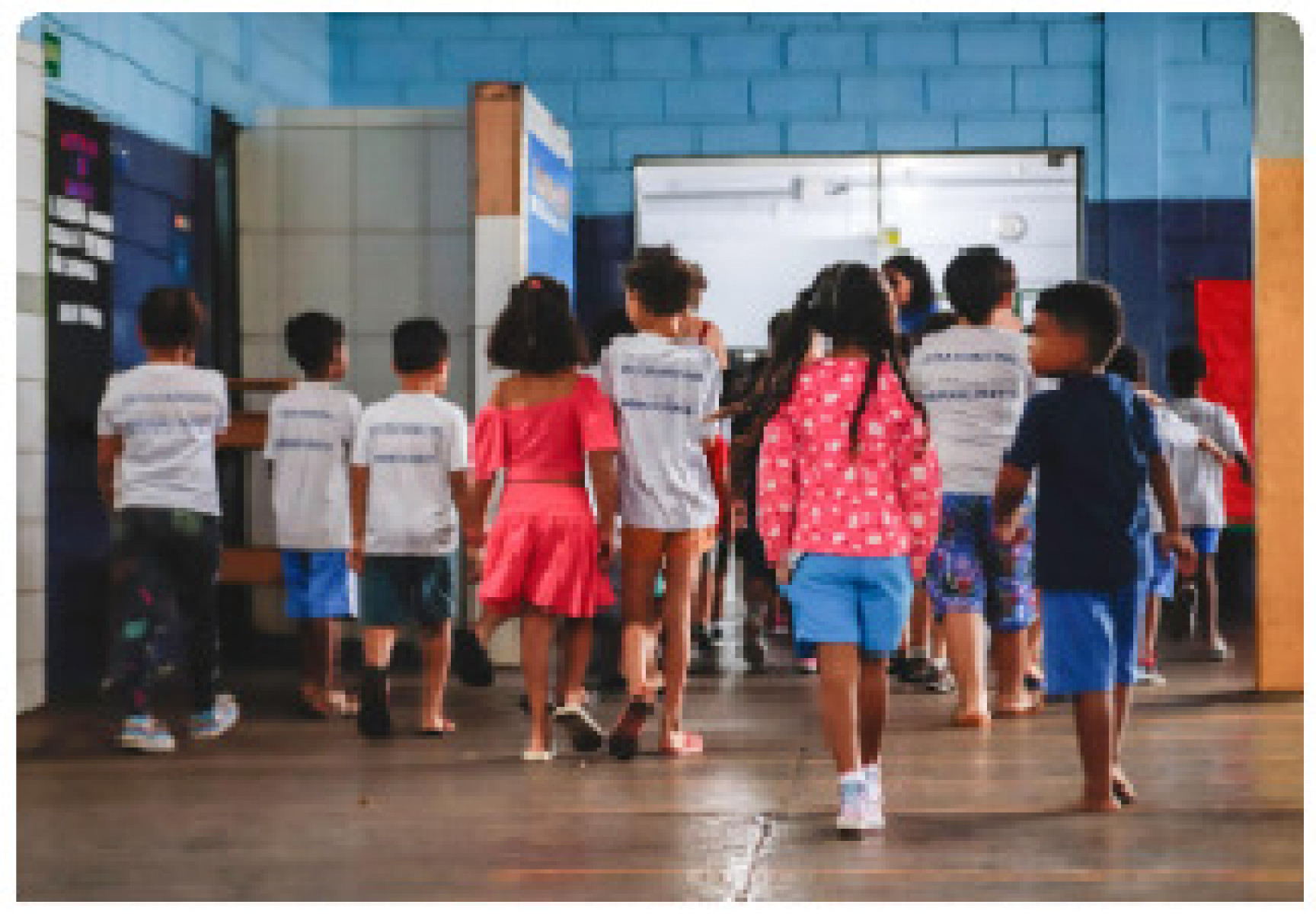 Volta às aulas sem uniformes