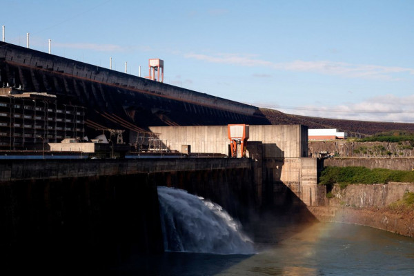 Itaipu aposta em energias renováveis e quer dobrar capacidade