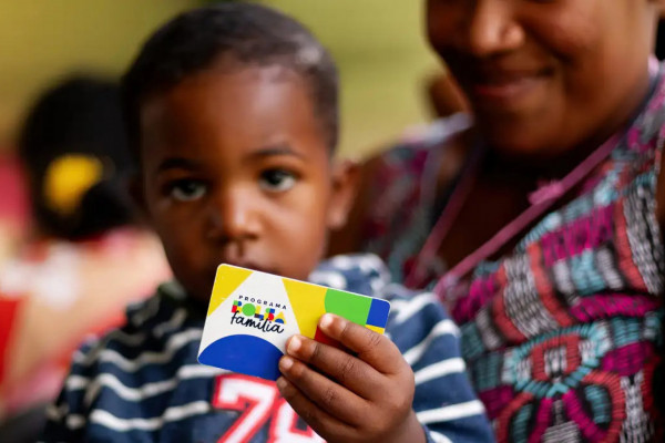 Caixa paga Bolsa Família a beneficiários com NIS de final 7