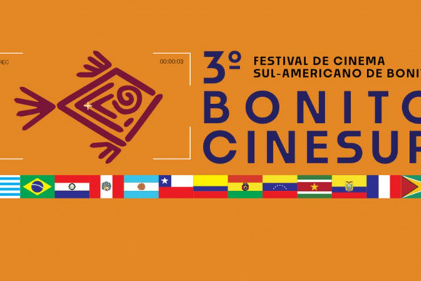 Professor defende cinema nas escolas para ampliar e formar público