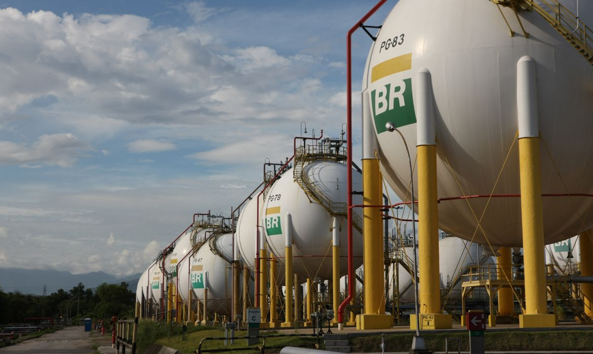 Gás para as distribuidoras terá queda de 14%, anuncia Petrobras