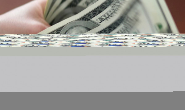 Dólar cai para R$ 5,56 com possível recuo em tarifaço nos EUA