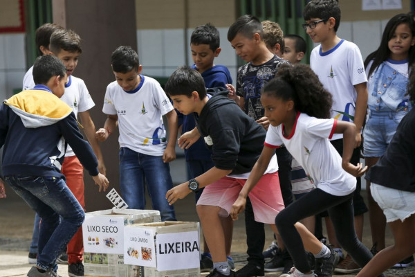 Ações de organização humanitária evitam separação familiar 