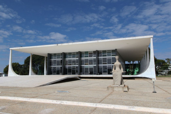 STF fará defesa de Moraes em sessão de retorno do recesso