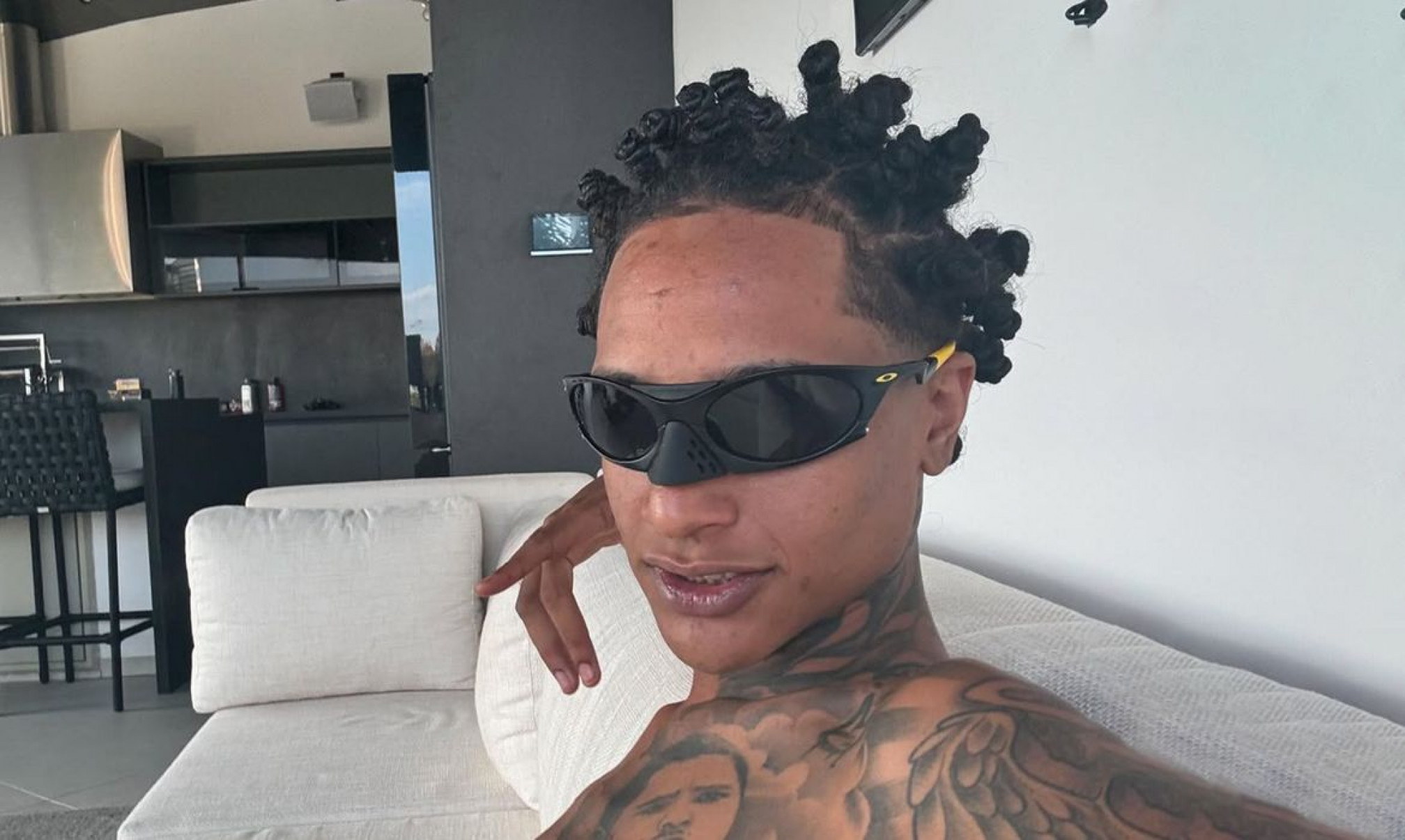 Rapper Oruam vira réu por tentativa de homicídio contra policiais 