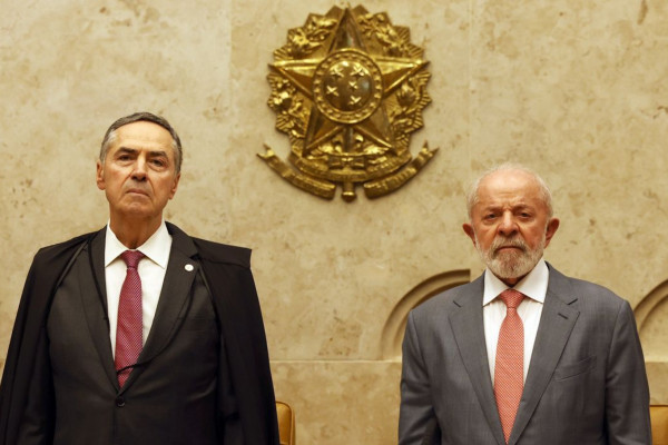 Lula recebe ministros do STF em jantar após sanção dos EUA