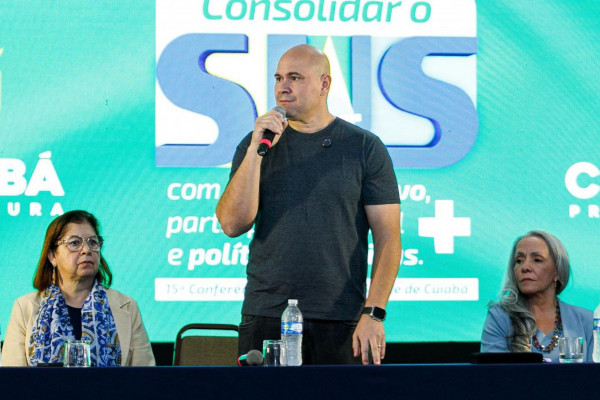 Prefeito de Cuiabá é acusado de violência política contra professora