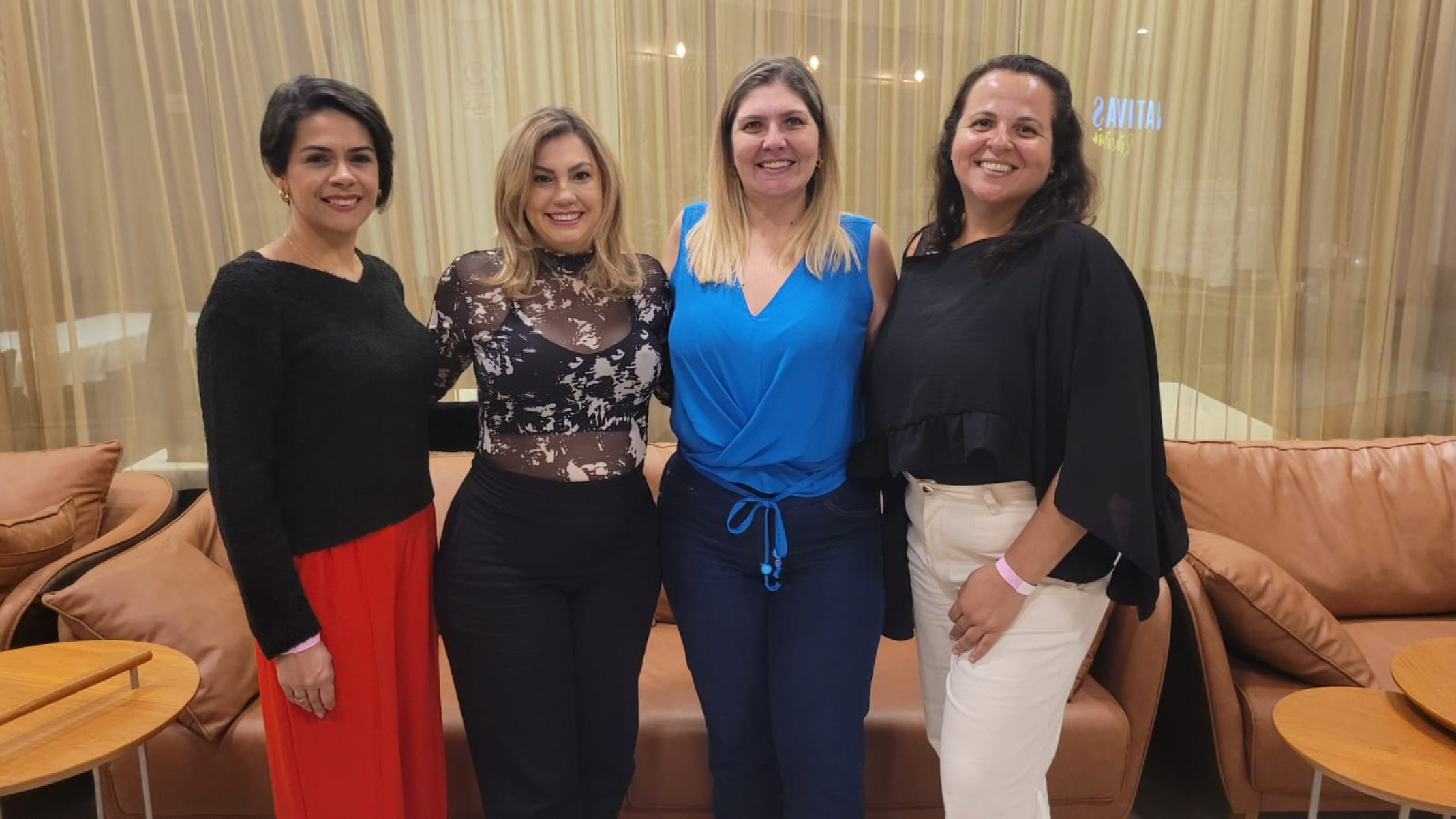Érica Yukawa, Larissa Tonelli,  Karina Zocarato e Vivian Rangel