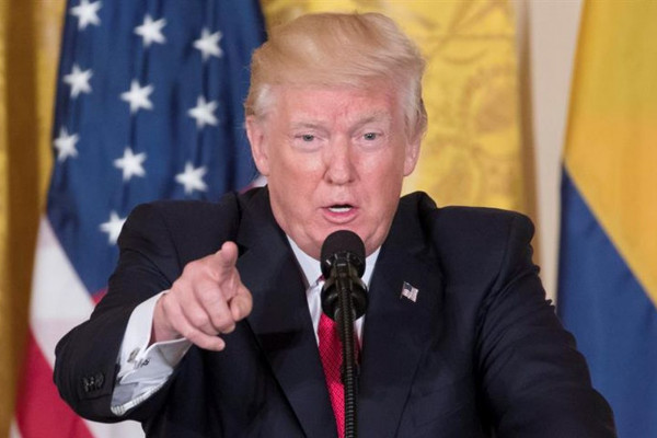 Trump envia submarinos nucleares para Rússia após crítica de Medvedev