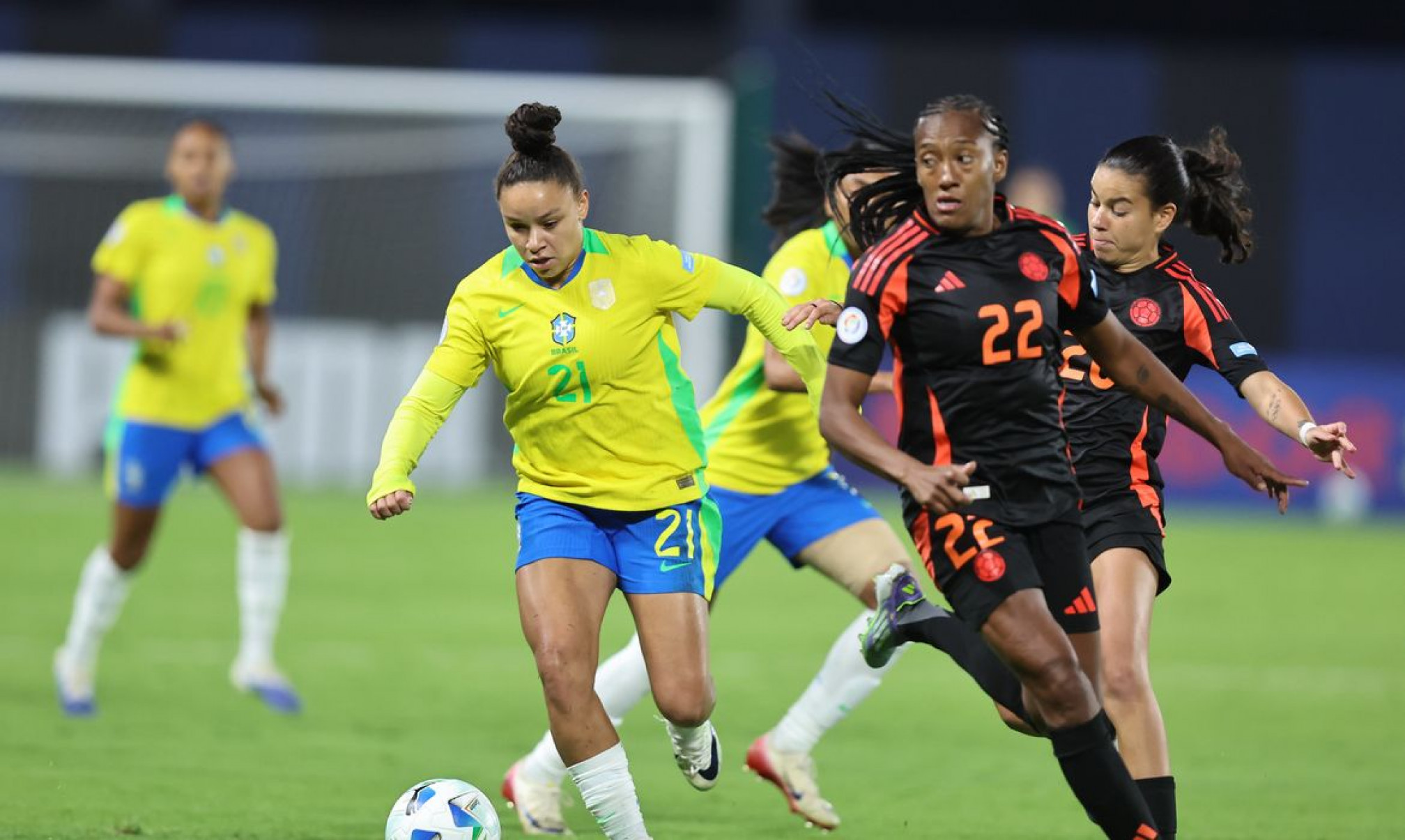 Brasil encara Colômbia em busca do 9º título da Copa América Feminina