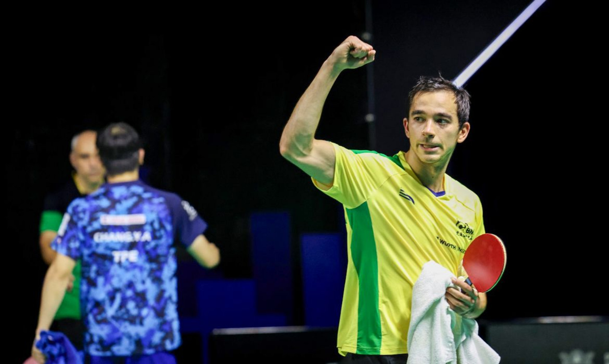 Hugo Calderano disputa vaga na semifinal em Foz do Iguaçu