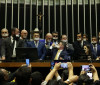 Câmara: base do governo chama ocupação do plenário de "chantagem"