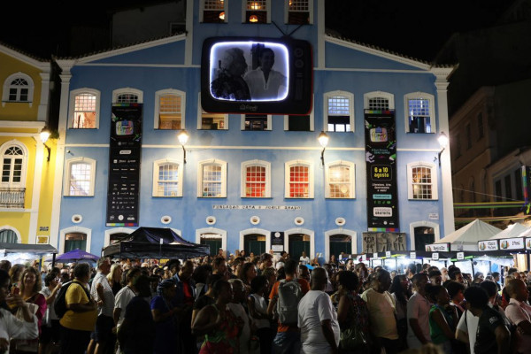Flipelô é o carnaval das Letras no Pelourinho, diz curador