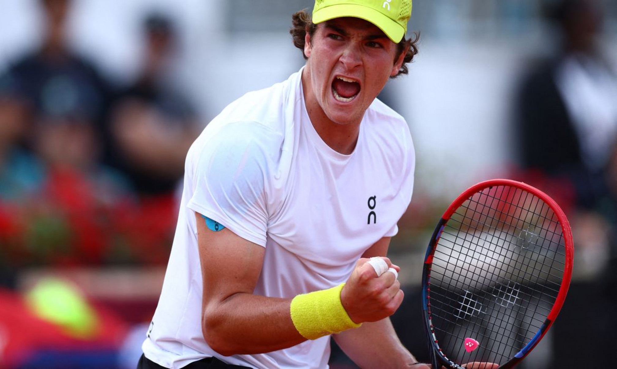 João Fonseca estreia com vitória de virada sobre chinês em Cincinnati