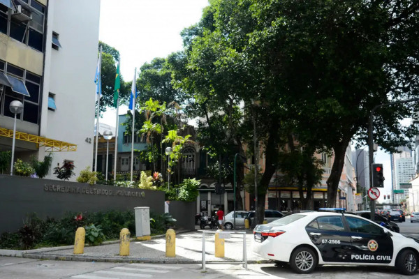 Polícia desarticula aplicativo de transporte imposto por facção no Rio