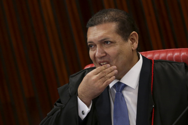 O ministro Kássio Nunes Marques durante sessão de julgamento