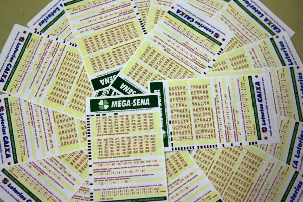 Mega-Sena sorteia neste sábado prêmio acumulado em R$ 9 milhões